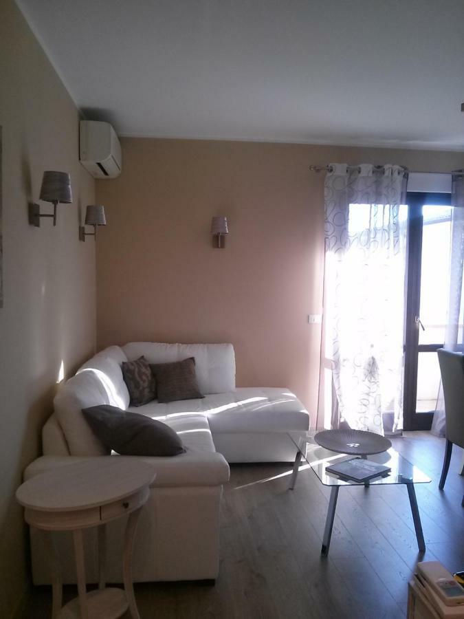 New Apartment Private Parking Bardolino Buitenkant foto
